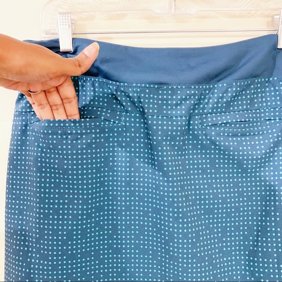 Nike Turquoise Golf Skirt Size Medium - Picture 4 of 6